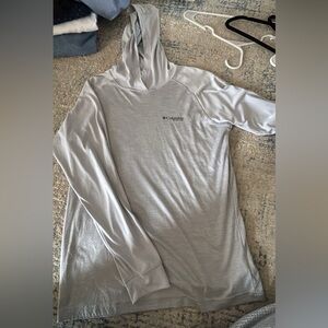 Columbia Men's Light Gray Fishing Shirt